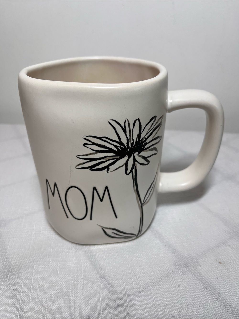 Rae Dunn White Floral "MOM" Ceramic Mug
Coffee. Tea